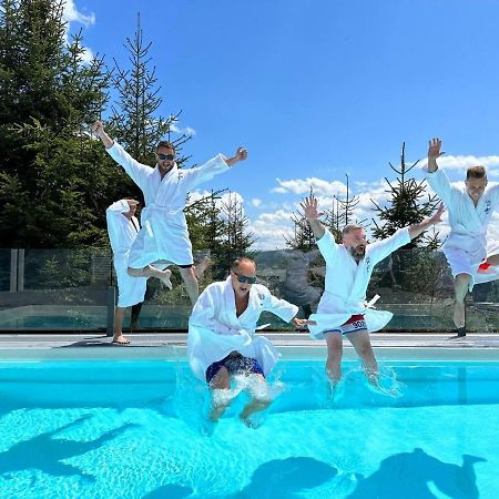 בוקובל Be Be Chalet - Premium Jacuzi & Private Pool מראה חיצוני תמונה